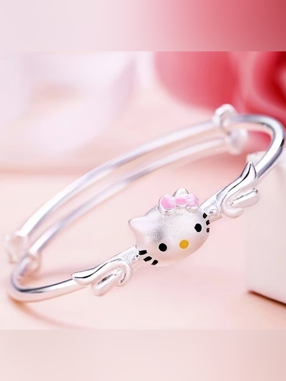Hello Kitty Silver Tone Bracelet with Pink Bow 🎀